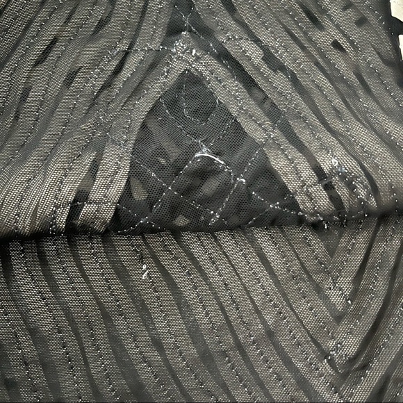 Obstinee by IKA Stretch Fitted Sleeveless Top - Picture 11 of 11